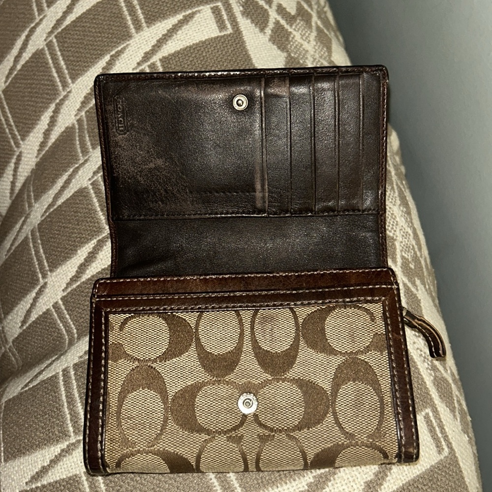 Coach button wallet - Picture 4 of 4